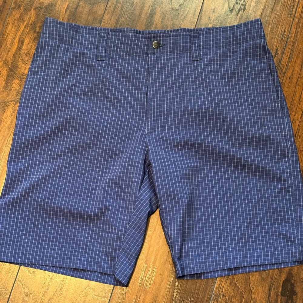 Callaway Golf Shorts Mens Size 36 Opti Dri Moisture Wicking Stretch Blue Plaid